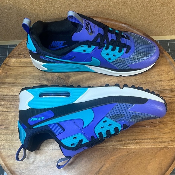 Nike
Air max 90
'DRIFT PERSIAN VIOLET'
NWOT
RARE🔥 - Picture 6 of 15